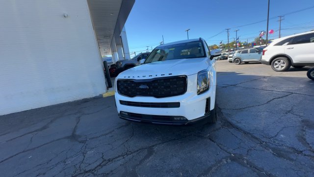 Certified 2021 Kia Telluride SX w/ Nightfall Edition Package AWD/4WD image 4