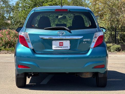 Used 2012 Toyota Yaris LE FWD image 5