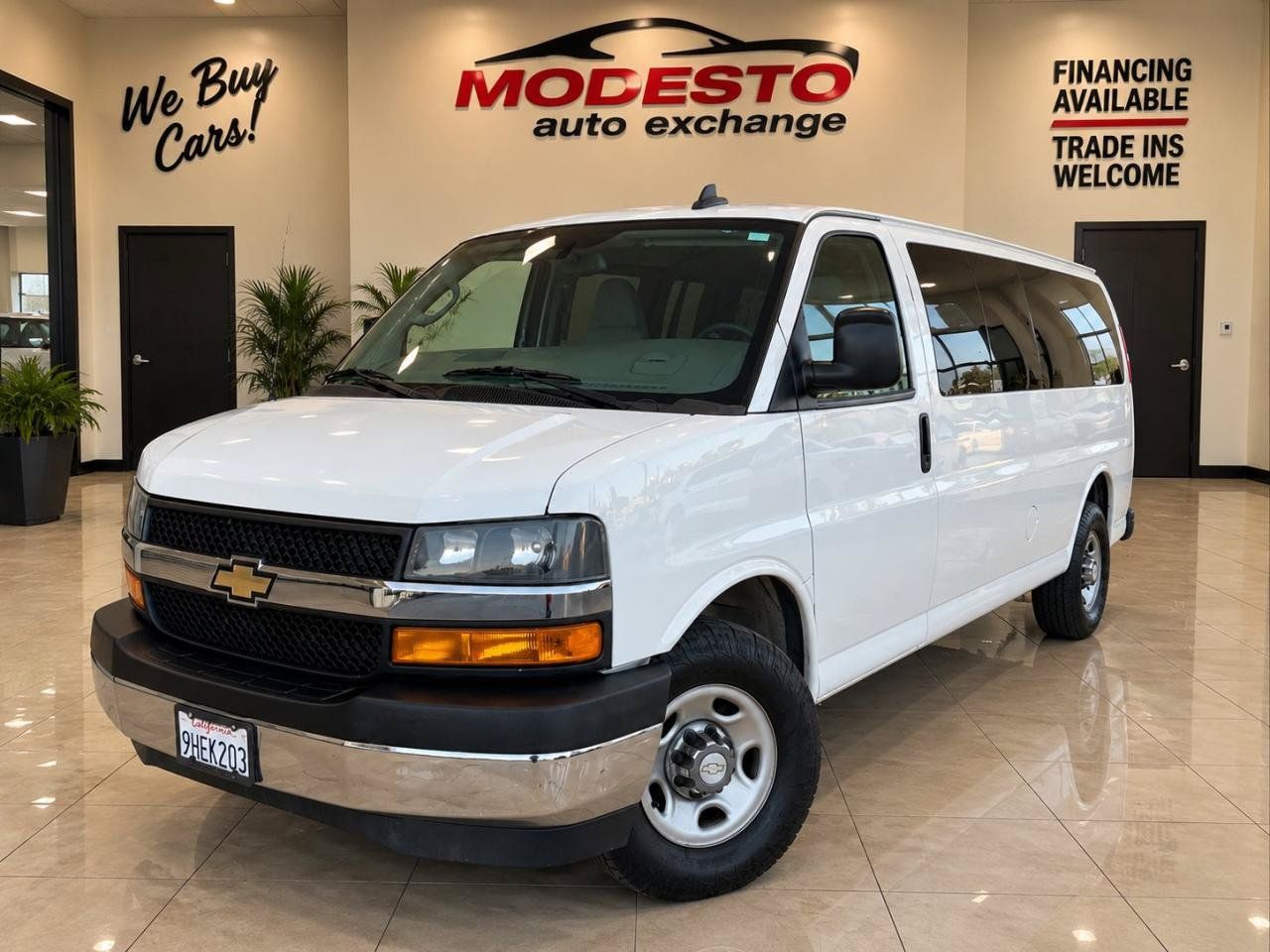 Used 2019 Chevrolet Express 3500 LT w/ LT Preferred Equipment Group RWD image 7