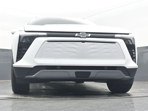 New 2026 Chevrolet Blazer EV LT image 25