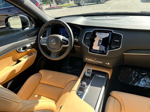 Used 2025 Volvo XC90 B5 Ultra w/ Protection Package AWD/4WD image 44