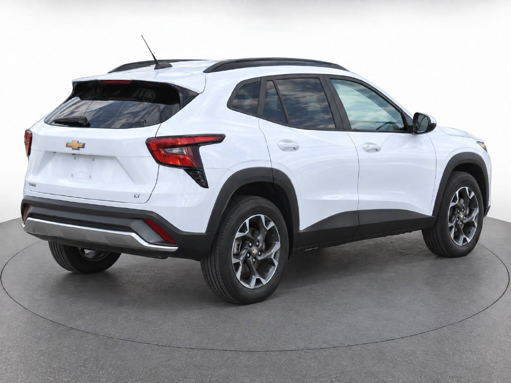 Used 2024 Chevrolet Trax LT FWD image 6