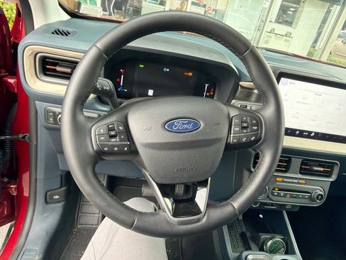 Used 2025 Ford Maverick Lariat AWD/4WD image 20