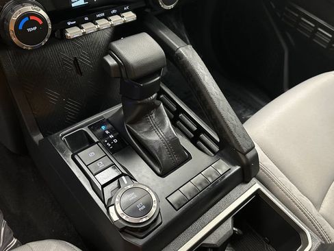 Certified 2024 Toyota Tacoma SR5 AWD/4WD image 14