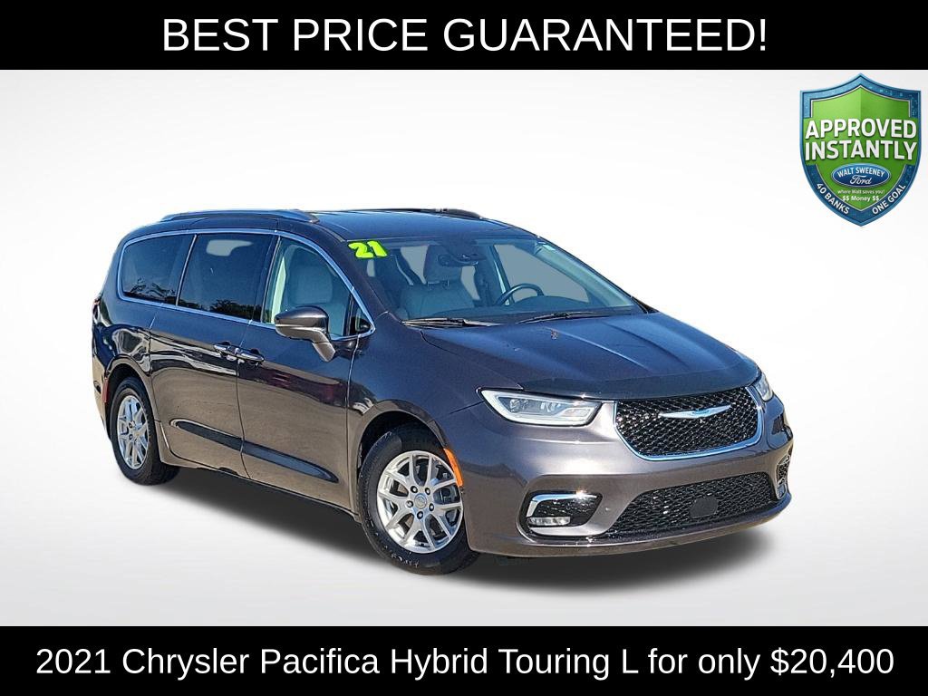 Used 2021 Chrysler Pacifica Touring-L FWD image 1