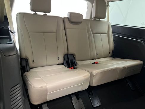 Used 2024 Ford Expedition Max XLT image 32