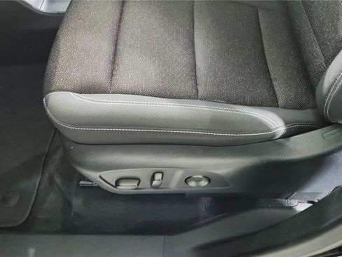 Used 2024 Chevrolet Traverse LT image 17