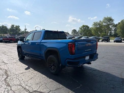Used 2024 GMC Sierra 1500 AT4 w/ Technology Package AWD/4WD image 5