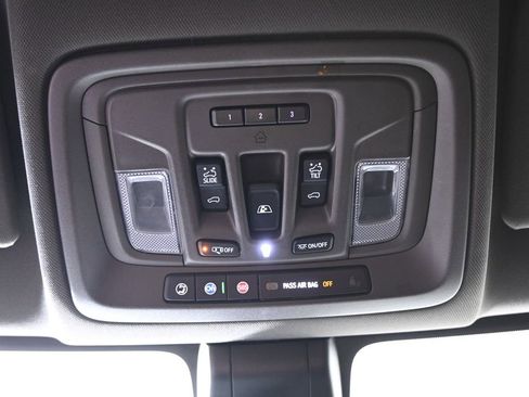 Used 2019 GMC Sierra 1500 Denali w/ Denali Ultimate Package AWD/4WD image 33