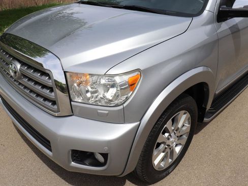 Used 2016 Toyota Sequoia Limited image 6