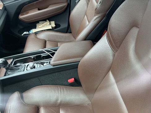 Used 2020 Volvo XC60 T6 Inscription w/ Protection Package image 8