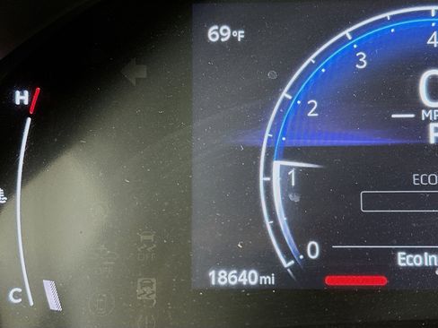 Used 2025 Toyota Grand Highlander AWD image 19