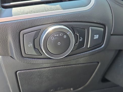 Used 2024 Ford Edge SEL AWD/4WD image 19