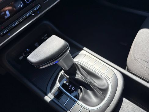 Certified 2024 Hyundai Kona SEL AWD/4WD image 25