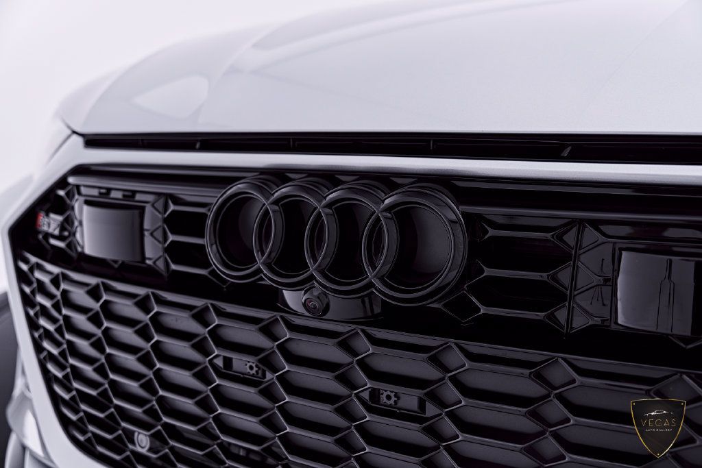 Used 2025 Audi RS 7 Performance AWD/4WD image 20
