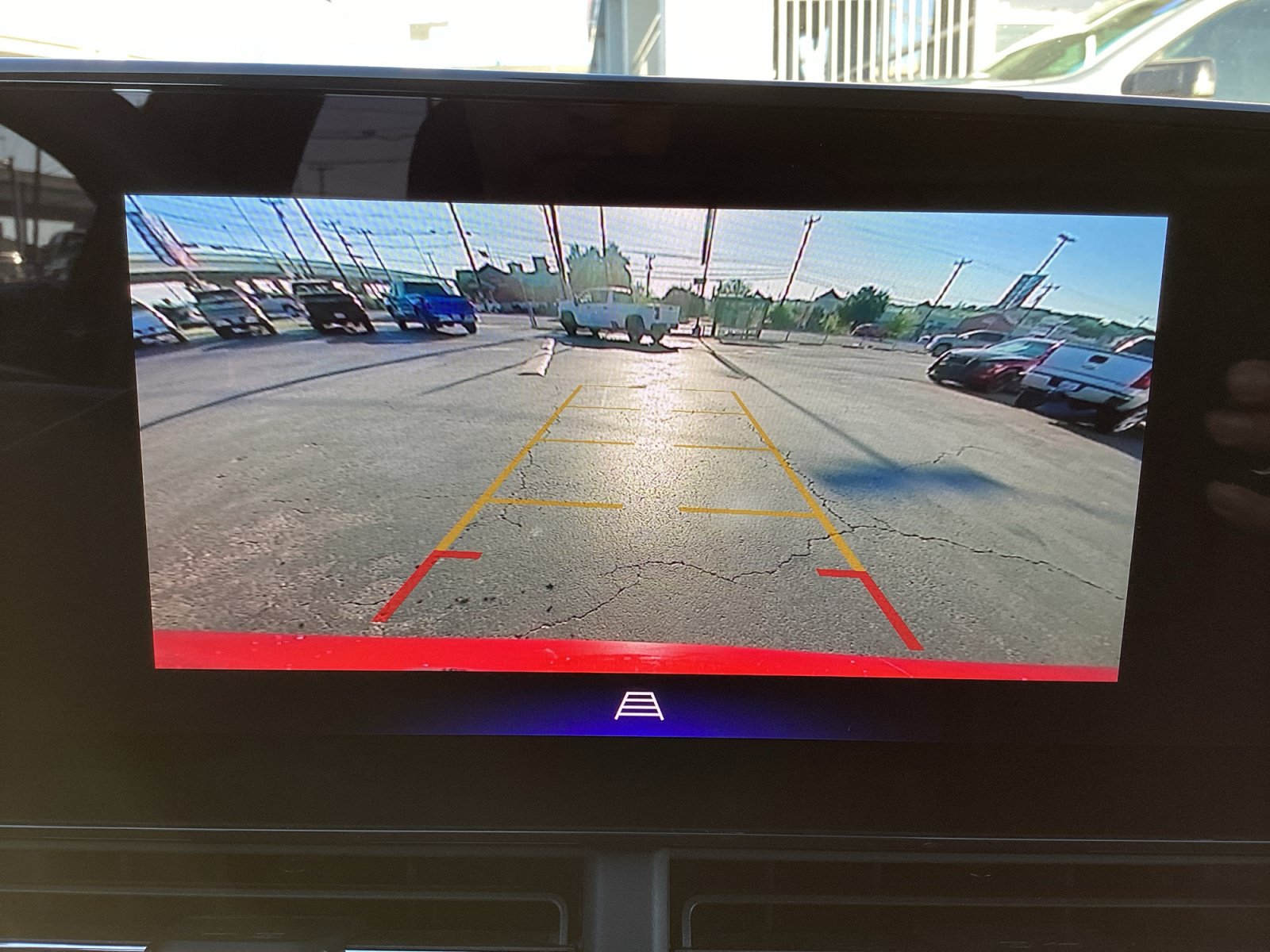 Used 2025 Chevrolet Trax LT FWD image 19