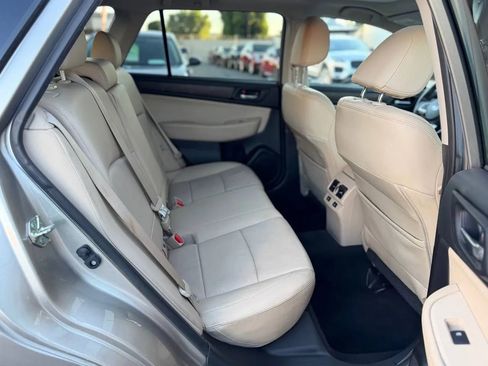 Used 2015 Subaru Outback 2.5i Limited AWD/4WD image 27