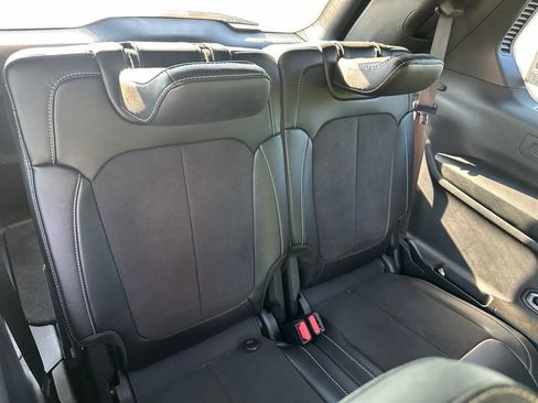 Certified 2023 Jeep Grand Cherokee L Laredo AWD/4WD image 19
