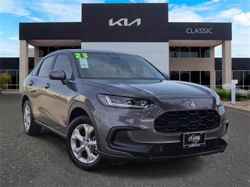 Used 2023 Honda HR-V LX image 1