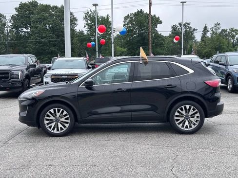 Certified 2022 Ford Escape Titanium AWD/4WD image 4