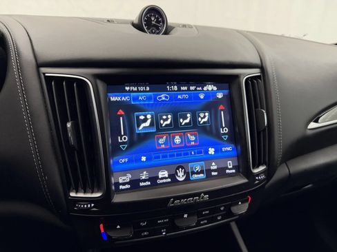 Used 2018 Maserati Levante GranSport AWD/4WD image 25