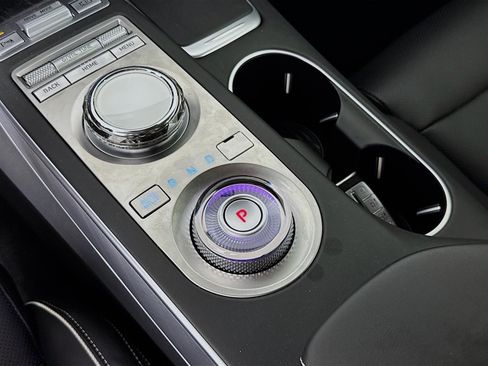 New 2023 Genesis Electrified GV70 Advanced image 19