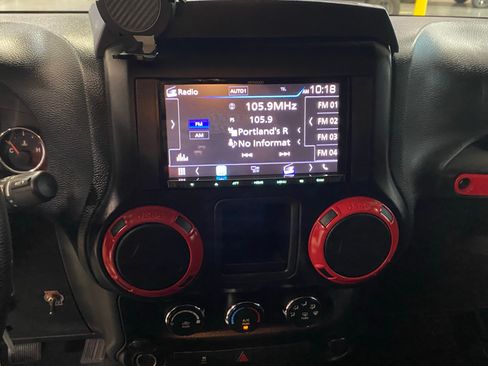 Used 2011 Jeep Wrangler Sport w/ Black Appearance Group AWD/4WD image 20