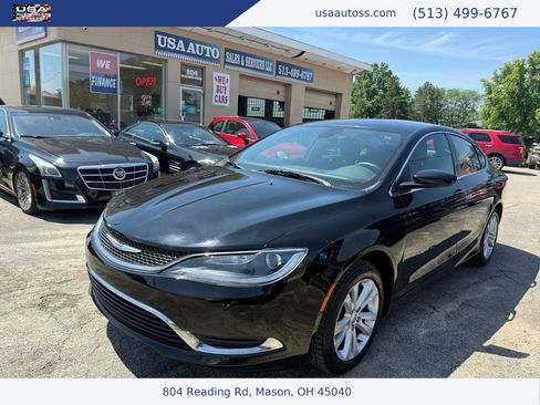 Used 2015 Chrysler 200 Limited w/ Convenience Group image 1