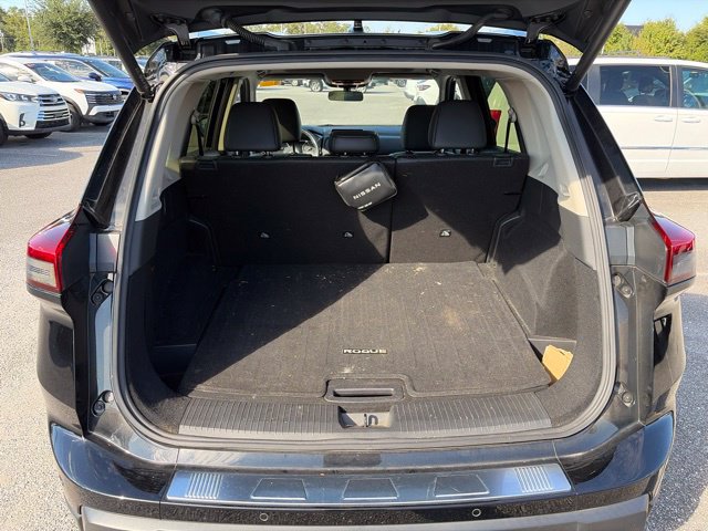 Used 2024 Nissan Rogue SV w/ SV Premium Package FWD image 19