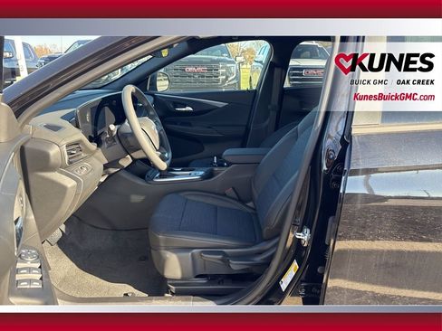 New 2026 Buick Envista Preferred image 8