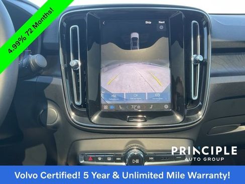 Certified 2023 Volvo C40 Recharge Core image 16