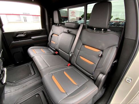 Used 2026 GMC Sierra 2500 AT4 w/ AT4 Premium Plus Package image 21