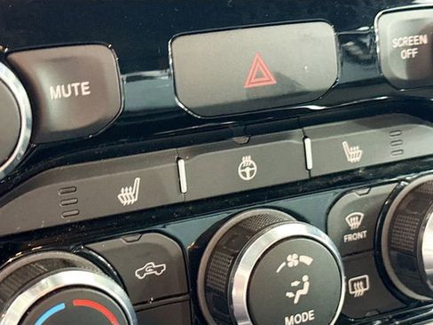 Used 2021 RAM 1500 Big Horn image 21