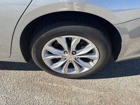 Used 2025 Chevrolet Malibu LT image 19