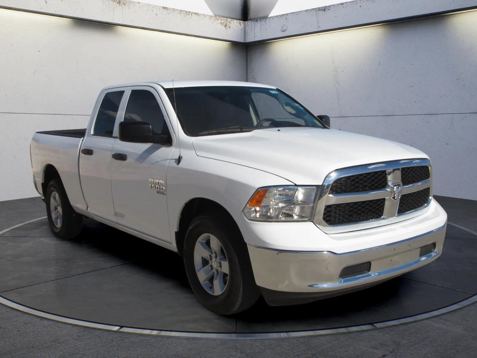 Used 2024 RAM 1500 Classic SLT RWD image 2