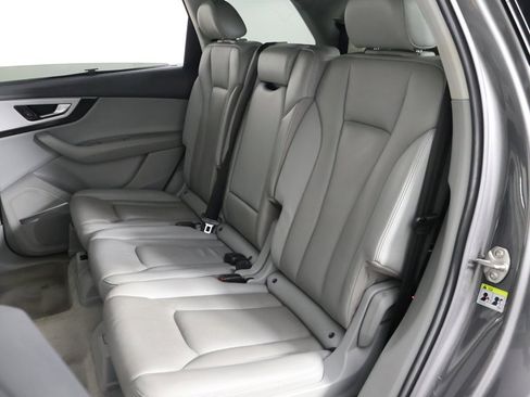 Used 2019 Audi Q7 2.0T Premium Plus w/ Premium Plus Package image 35