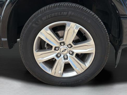 Used 2018 Ford F150 Platinum w/ Equipment Group 701A Luxury AWD/4WD image 28