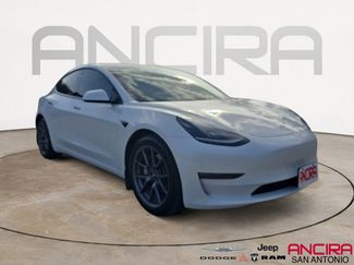 Used 2021 Tesla Model 3 Long Range video 1