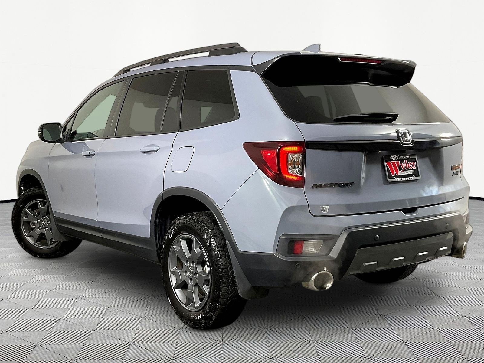 Used 2025 Honda Passport TrailSport image 4