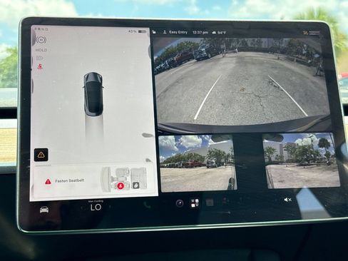 Used 2022 Tesla Model 3 Long Range AWD/4WD image 19