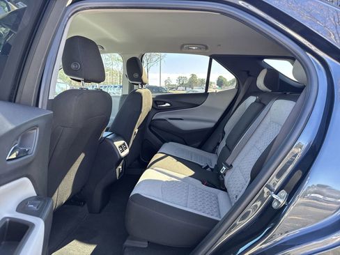 Used 2022 Chevrolet Equinox LS w/ LS Convenience Package image 38