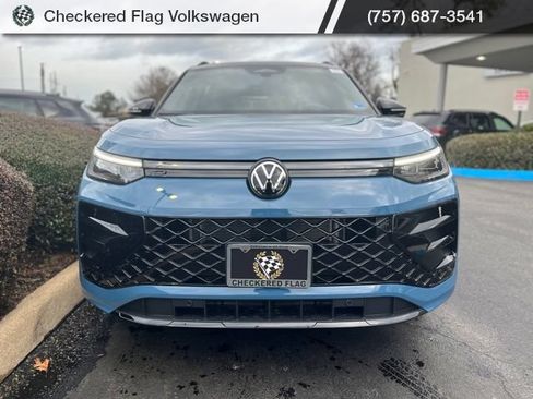 New 2026 Volkswagen Tiguan SE R-Line FWD image 12