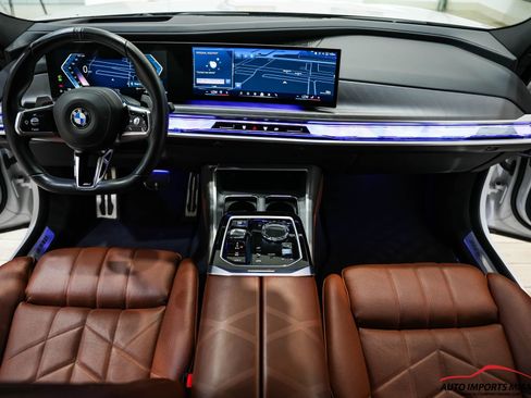 Used 2023 BMW 760i xDrive image 70