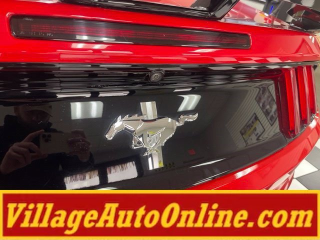 Used 2015 Ford Mustang Convertible RWD image 24