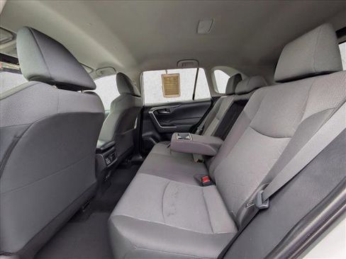 Used 2022 Toyota RAV4 XLE image 22