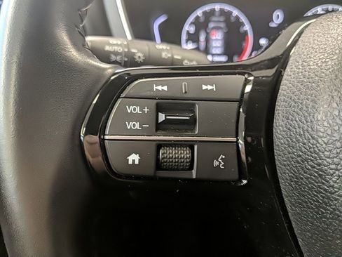 Used 2024 Honda Pilot EX-L image 16