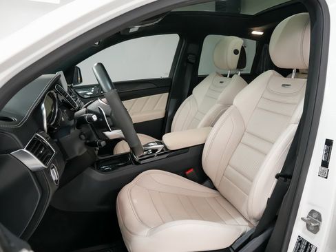 Used 2019 Mercedes-Benz GLE 63 AMG S image 5