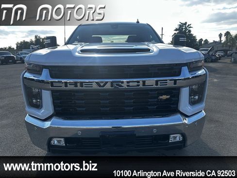 Used 2022 Chevrolet Silverado 2500 LT w/ Convenience Package image 2