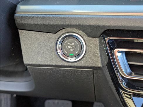 New 2026 Chevrolet Traverse LT image 21