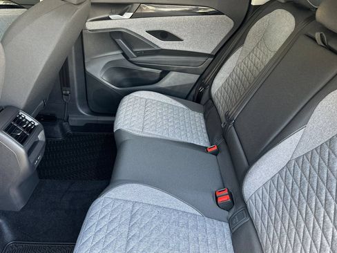 New 2026 Volkswagen Tiguan S FWD image 10